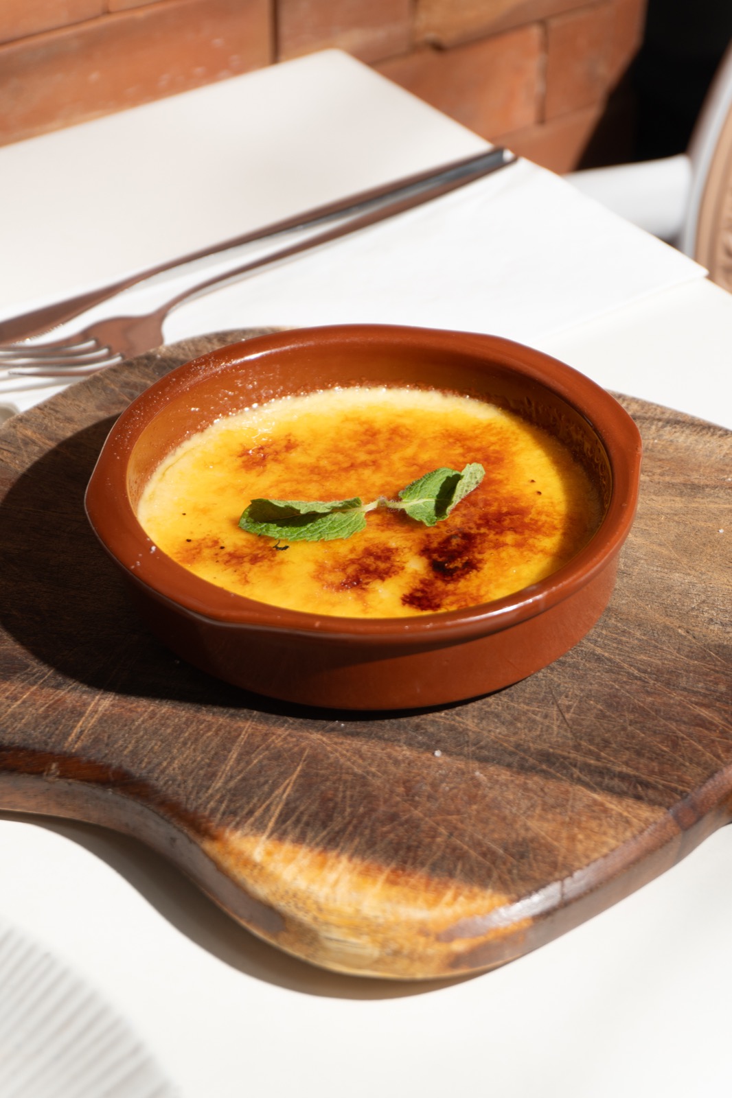 Crème Brulee dessert